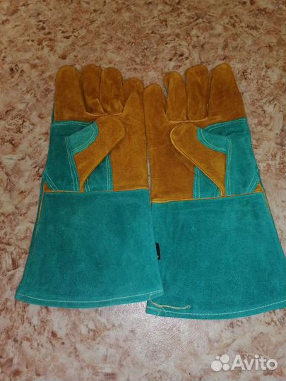 Перчатки