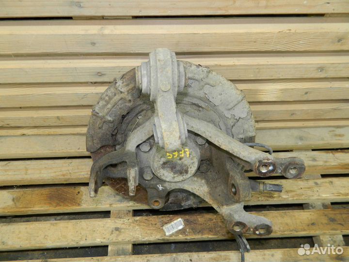 Цапфа задняя правая Hyundai i30 FD 2009 527202H000