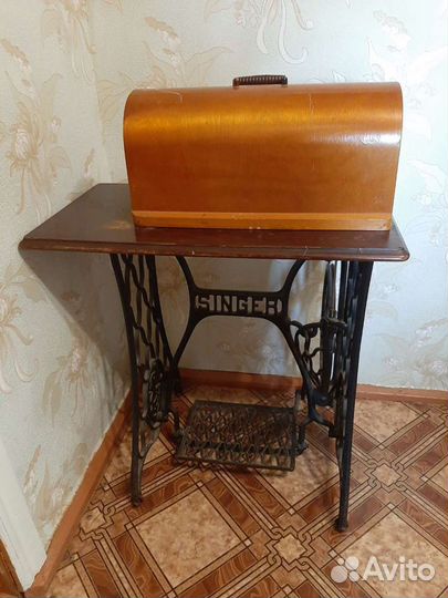 Швейная машина Singer