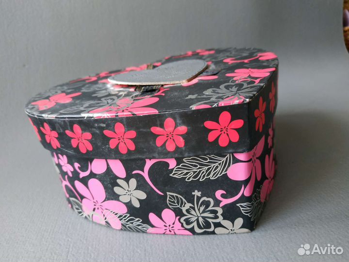 Коробки подарочные