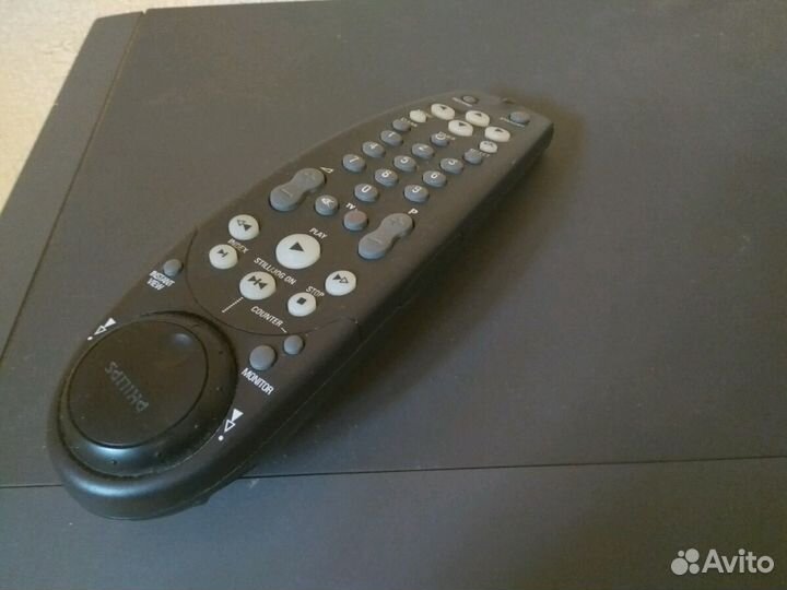 S-VHS видеомагнитофон Philips vr 969/58 matchline