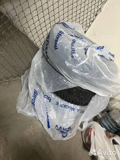 R14 Pirelli Winter Carving 175/70, PCD 9x110 DIA 14