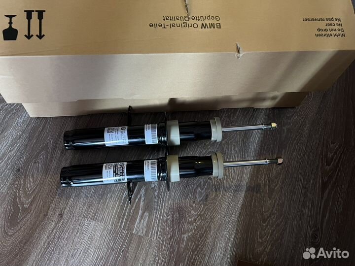 Передние амортизаторы BMW G30