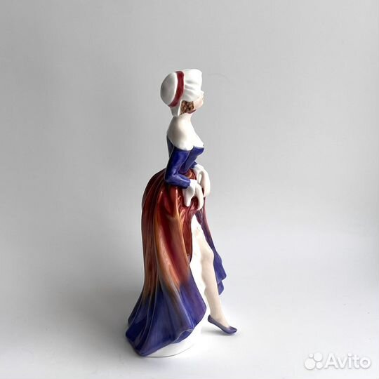 Royal Doulton. Фарфоровая статуэтка Филлис