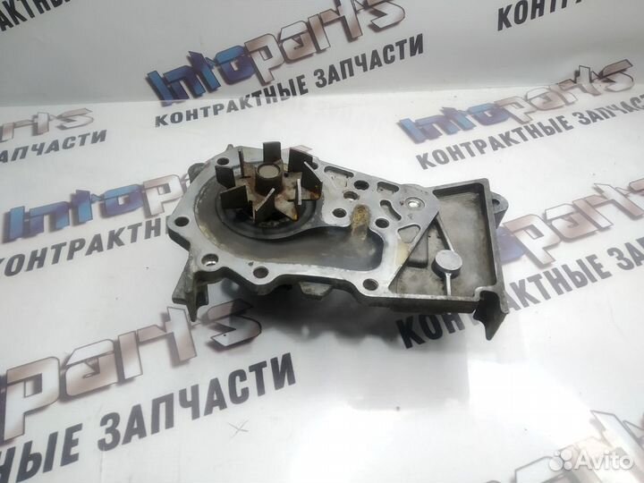 Помпа Renault Sandero 1 K7M 2010