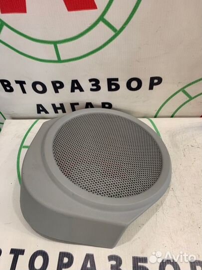 Крышка динамика задняя левая Dodge Caliber 2007