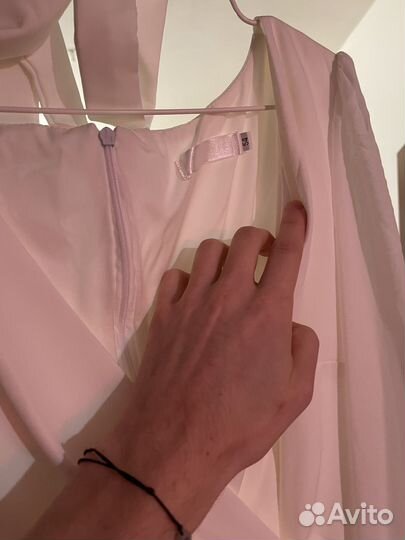 Белое платье