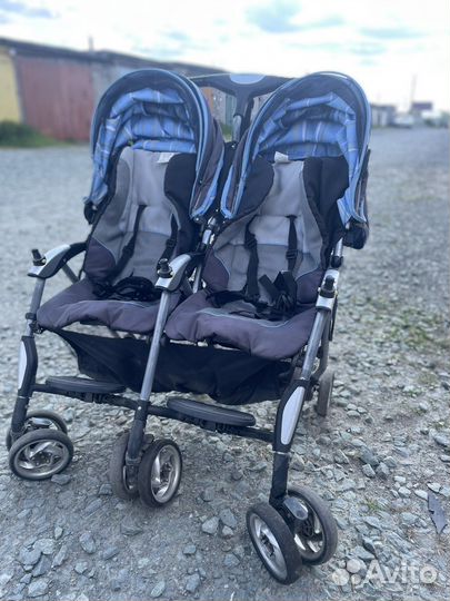 Коляска для двойни