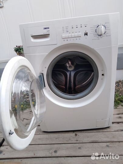 Стиральная машина zanussi