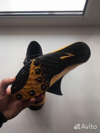 Шиповки для спринта