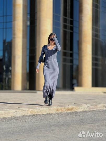 Платье в рубчик