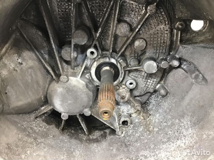 МКПП (механическая коробка переключения передач), Nissan Juke (F15) 2011 320101KG0A