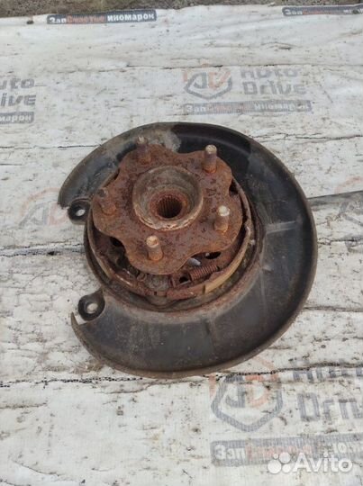 Ступица задняя левая Nissan X-Trail T31