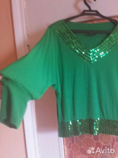 Кофта с пайетками