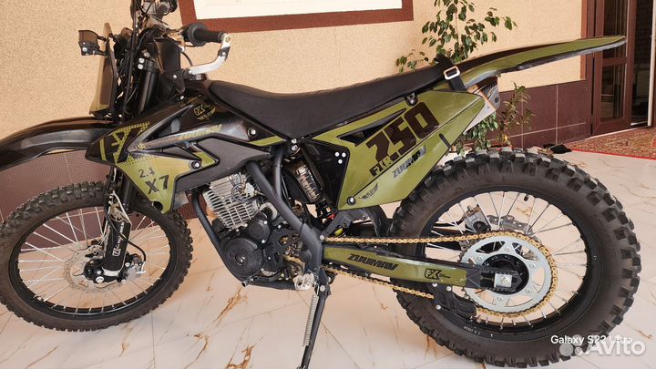 Мотоцикл zuumav x7