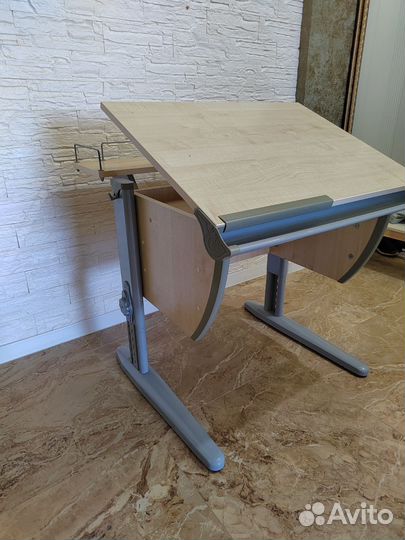 Растущая парта Деми