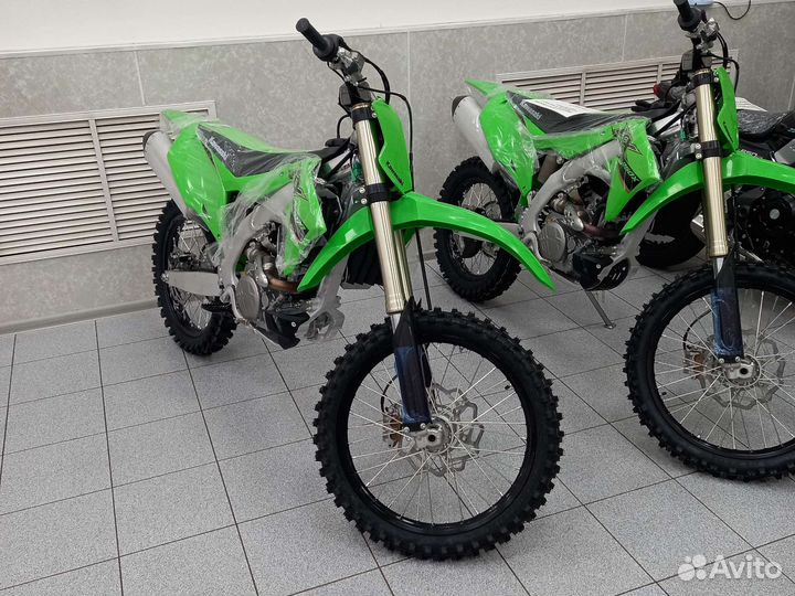 Мотоцикл Kawasaki KX250 2022