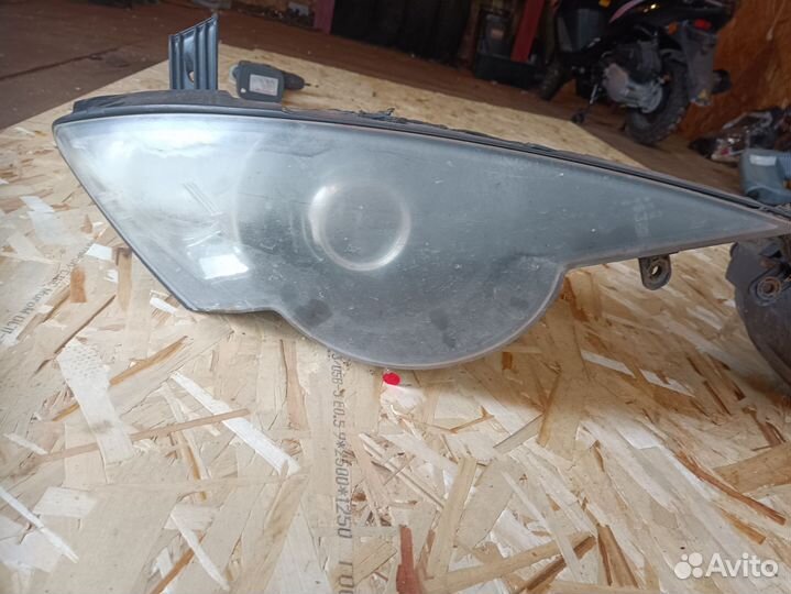 Фара ssangyong actyon