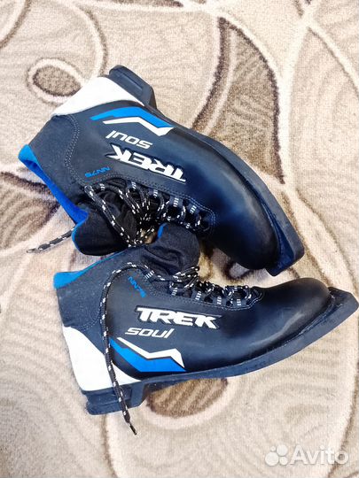 Лыжные ботинки 38р