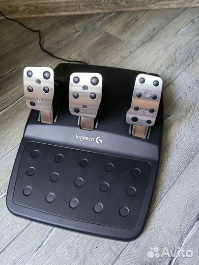 Игровой руль 900 градусов logitech g29