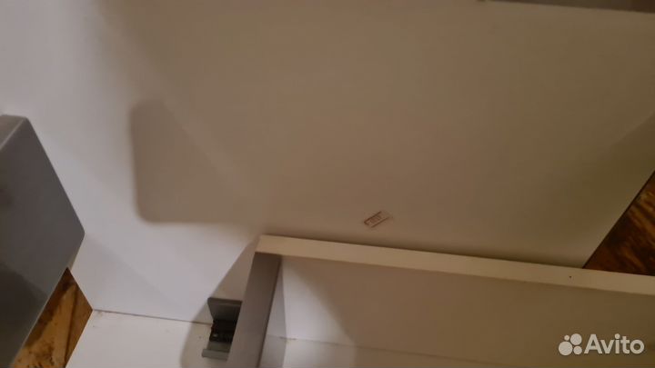 Тумба под квадратную раковину навесная