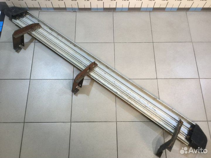 Подножка правая Mitsubishi Pajero Sport K9