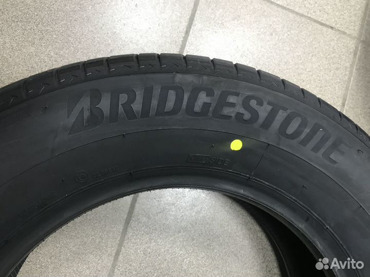 Bridgestone Alenza 001 215/65 R16 98H