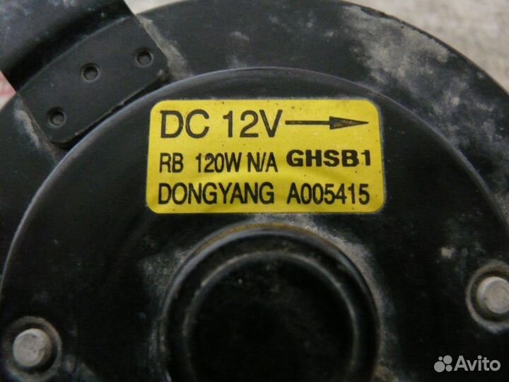 Моторчик вентилятора охлаждения Hyundai Solaris I