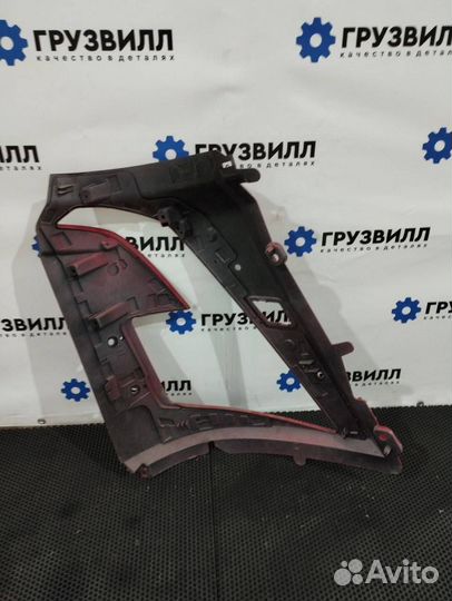 Окантовка левой фары Volvo FH5 84449299