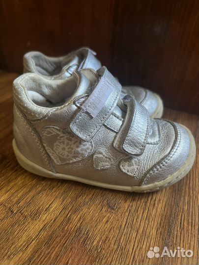 Кожаные ботинки для девочки 20 размер