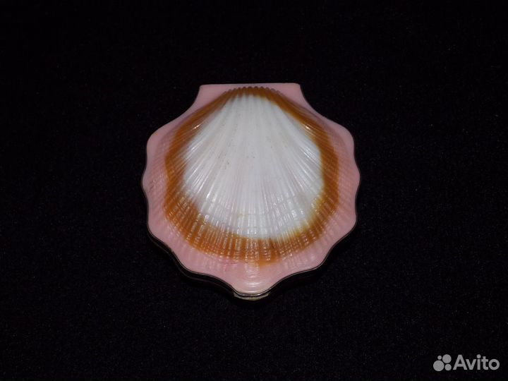 Серебренная пудреница