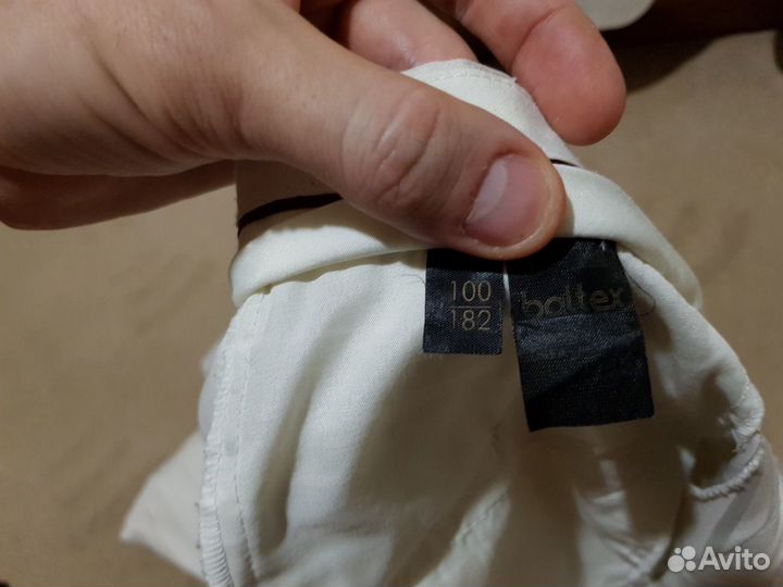 Костюм мужской кремовый XL