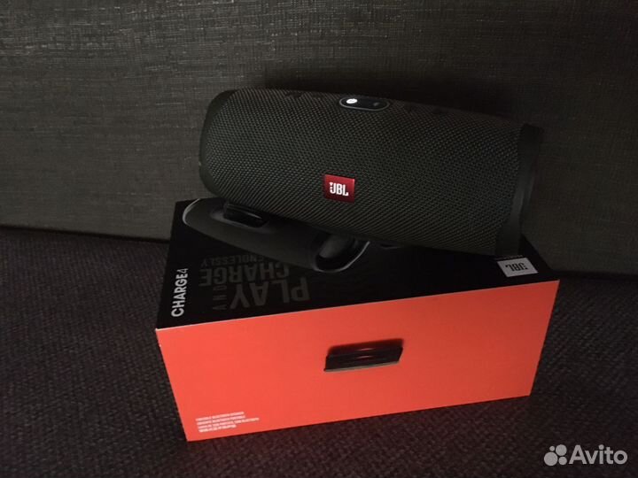 Колонка jbl charge 4