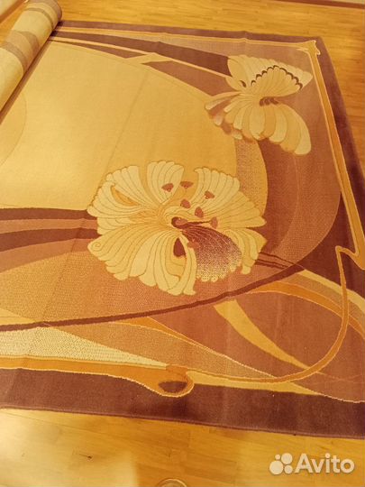 Ковер шерстяной