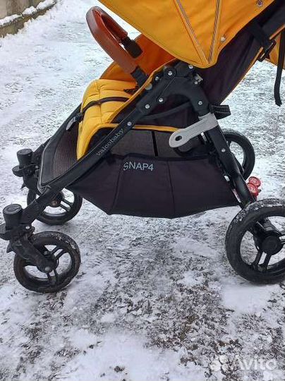Продам прогулочную коляску танк)