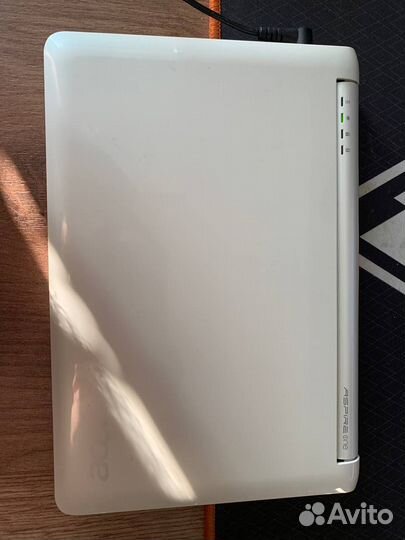 Нетбук Acer aspire one ZG5