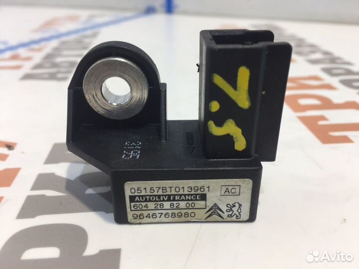 Пежо 307 Датчик удара подушек безопасности