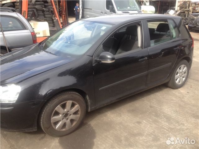Разбор на запчасти Volkswagen Golf 5 2003-2009