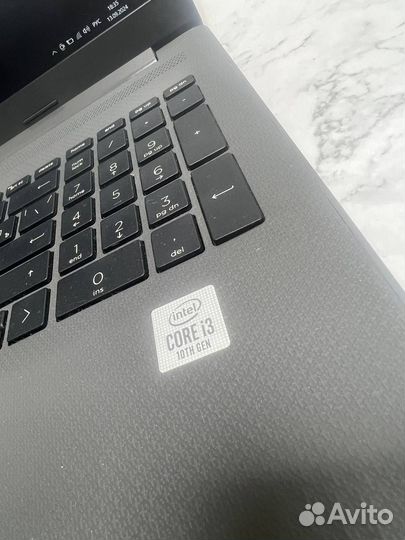 Мощный ноутбук для работы и дома HP i3-10Gen