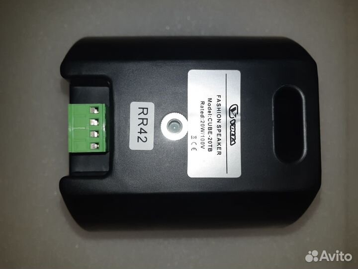 Колонки Volta Cube 20T c кронштейном