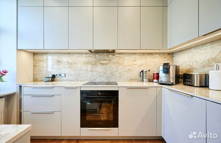 Кухня в потолок