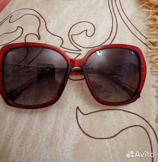 Солнцезащитные очки женские