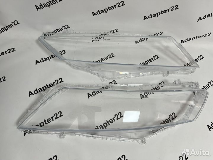 Стекло фары Honda Crosstour 1 2009-2015. Под лаком