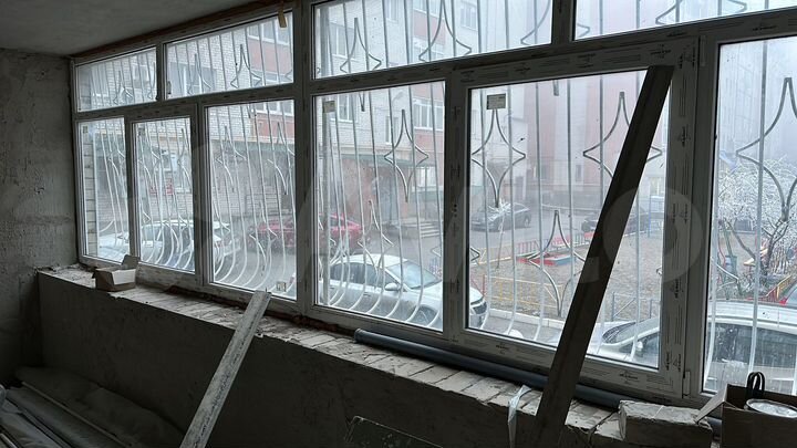 3-к. квартира, 108 м², 1/9 эт.