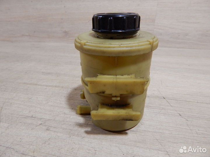 Бачок гидроусилителя Renault Logan / LADA Largus