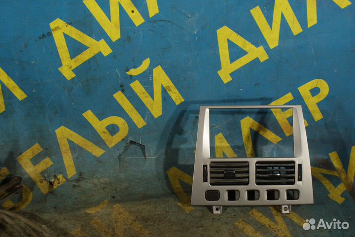 Рамка магнитолы Vortex Estina