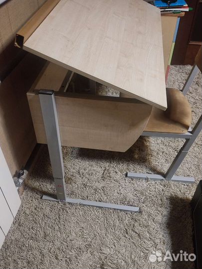 Растущая парта и стул