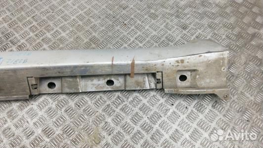 Накладка на порог toyota avensis T27 (92B12GZ01)