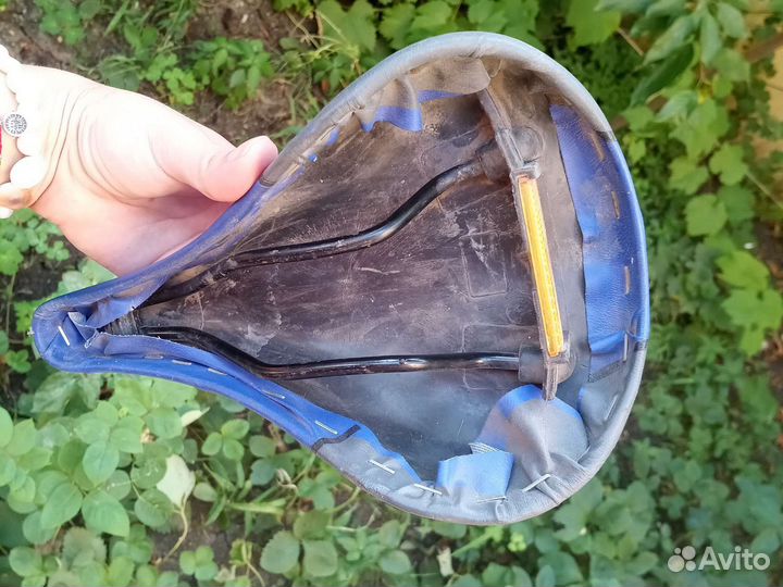 Велосипедное седло спортивное, новое