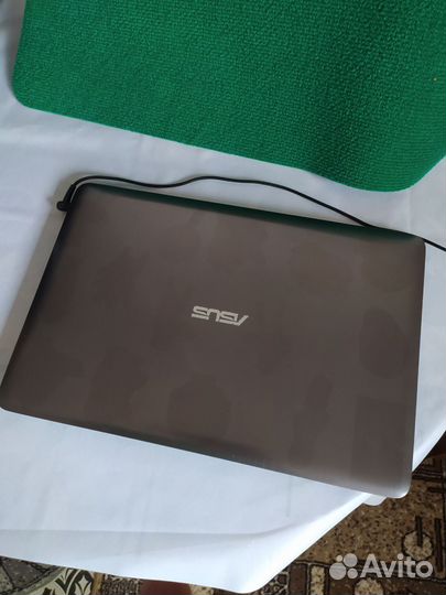 Ноутбук asus